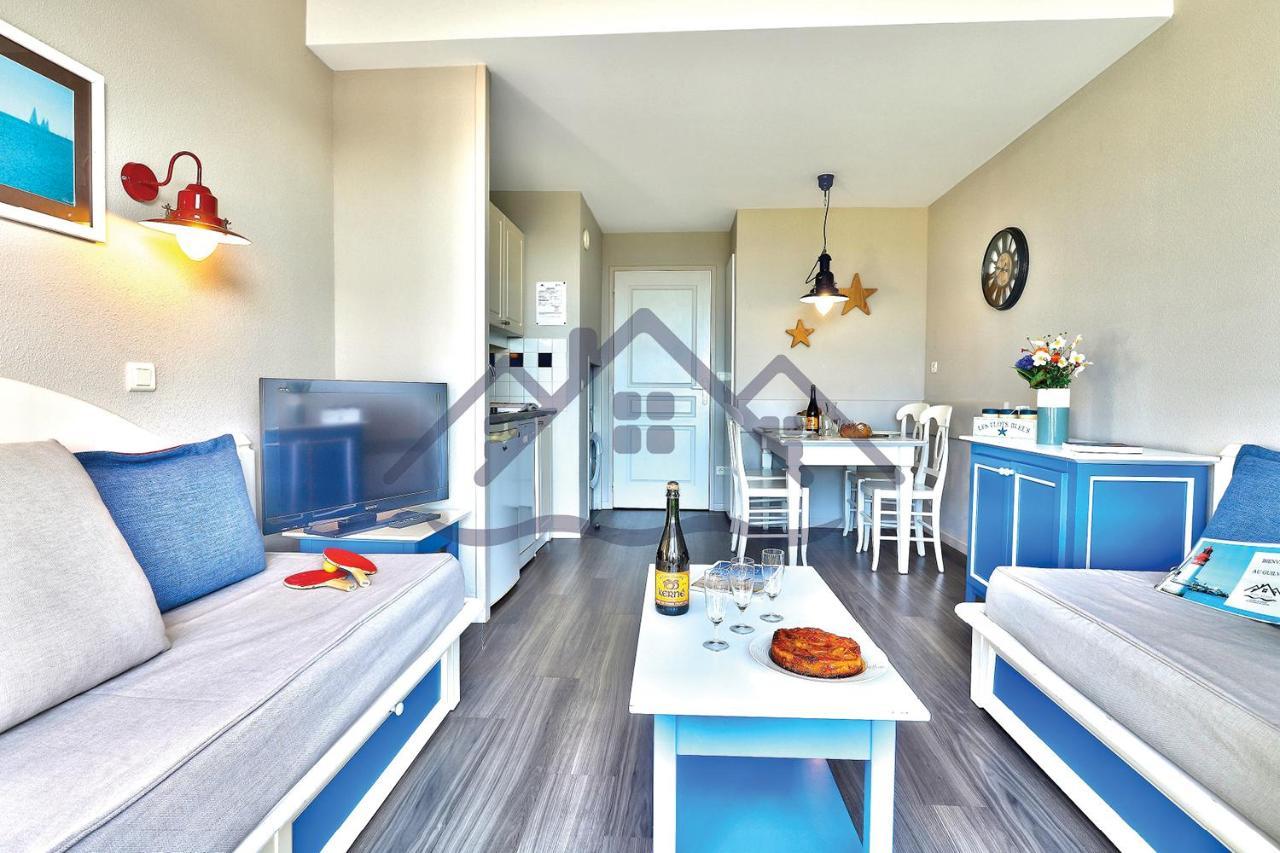 Localise Au Guilvinec: Seaside Retreat with Pool and Garden Views Apartment Exterior photo